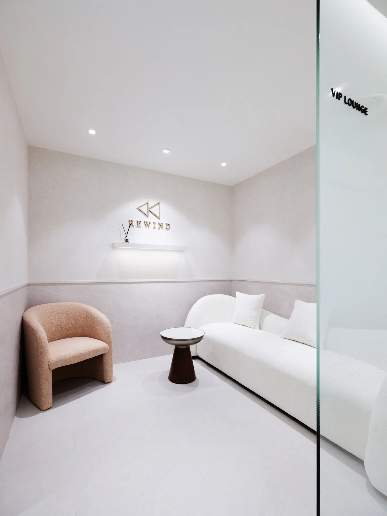 Sala privada de la planta de tratamientos de Rewind Plastic Surgery