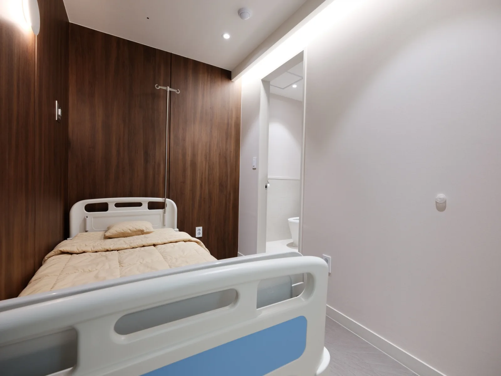 Sala privada de la planta de tratamientos de Rewind Plastic Surgery