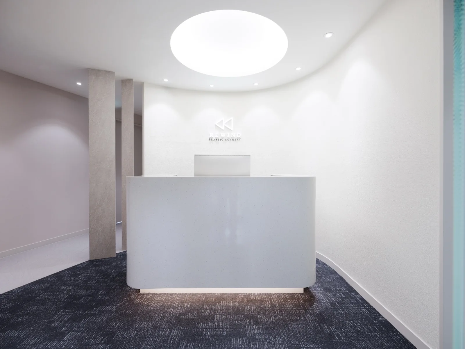 Recepción de Rewind Plastic Surgery, cuarto piso